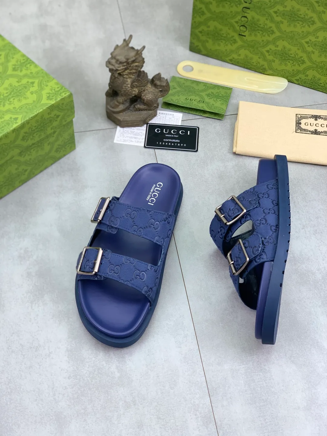 Men's Men's Shoes💰P340💰[New Style]🎁🎁🎁 High-quality GUCCI new casual slippers for the Year of the Snake, original official website, perfect workmanship, transmitting a kind of noble luxury, sublimating its definition of luxury in Gucci's high-end extraordinary craftsmanship. Original Gucci double G combination outsole, code number: 38-44 (45 customized)